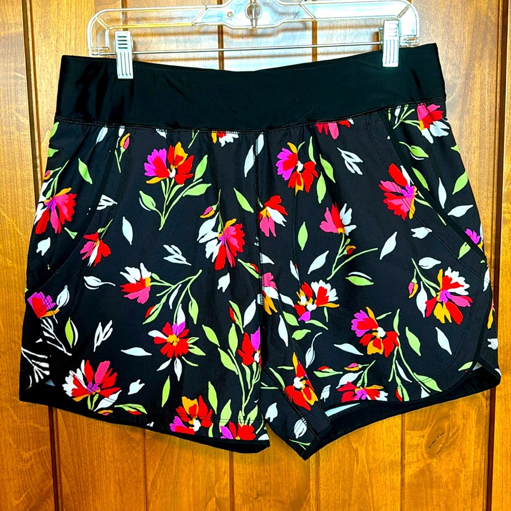 Lands End swim shorts 5” inseam w/ pockets